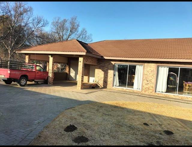 5 BEDROOM HOUSE FOR SALE IN CLOCOLAN